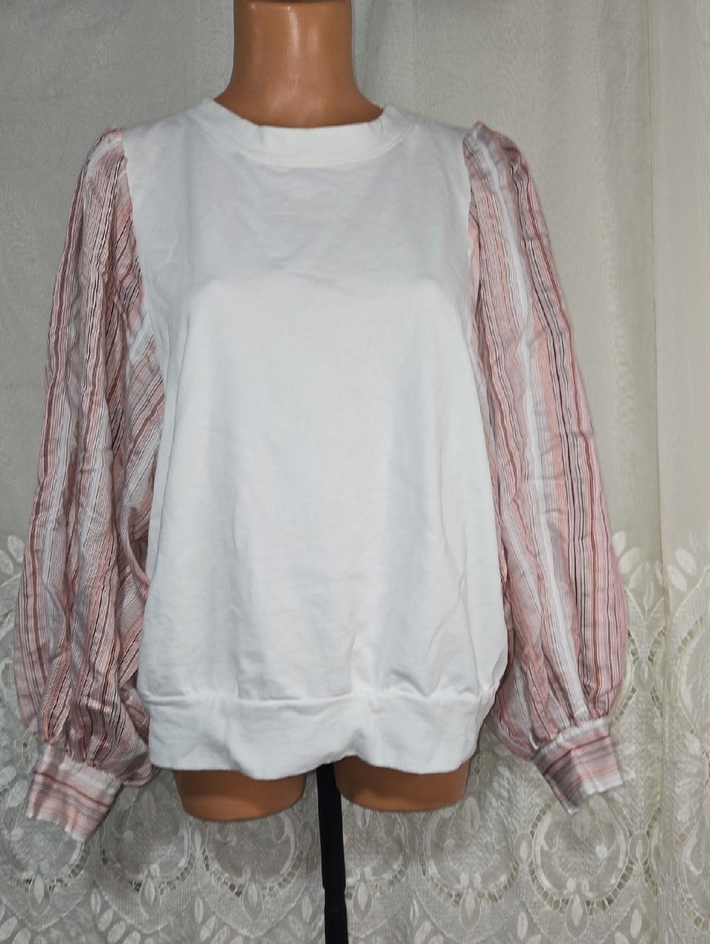 Amelias White Top with Pink Stripe Balloon Sleeves - Sz Small